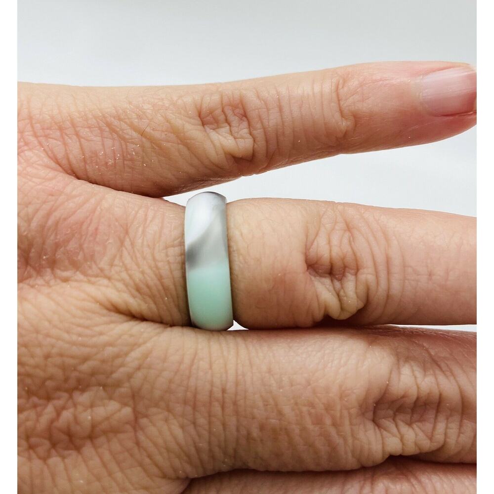Silicone Weddings Ring For Women - Mint Chip Camo  (1 Ring) - Picture 7 of 8